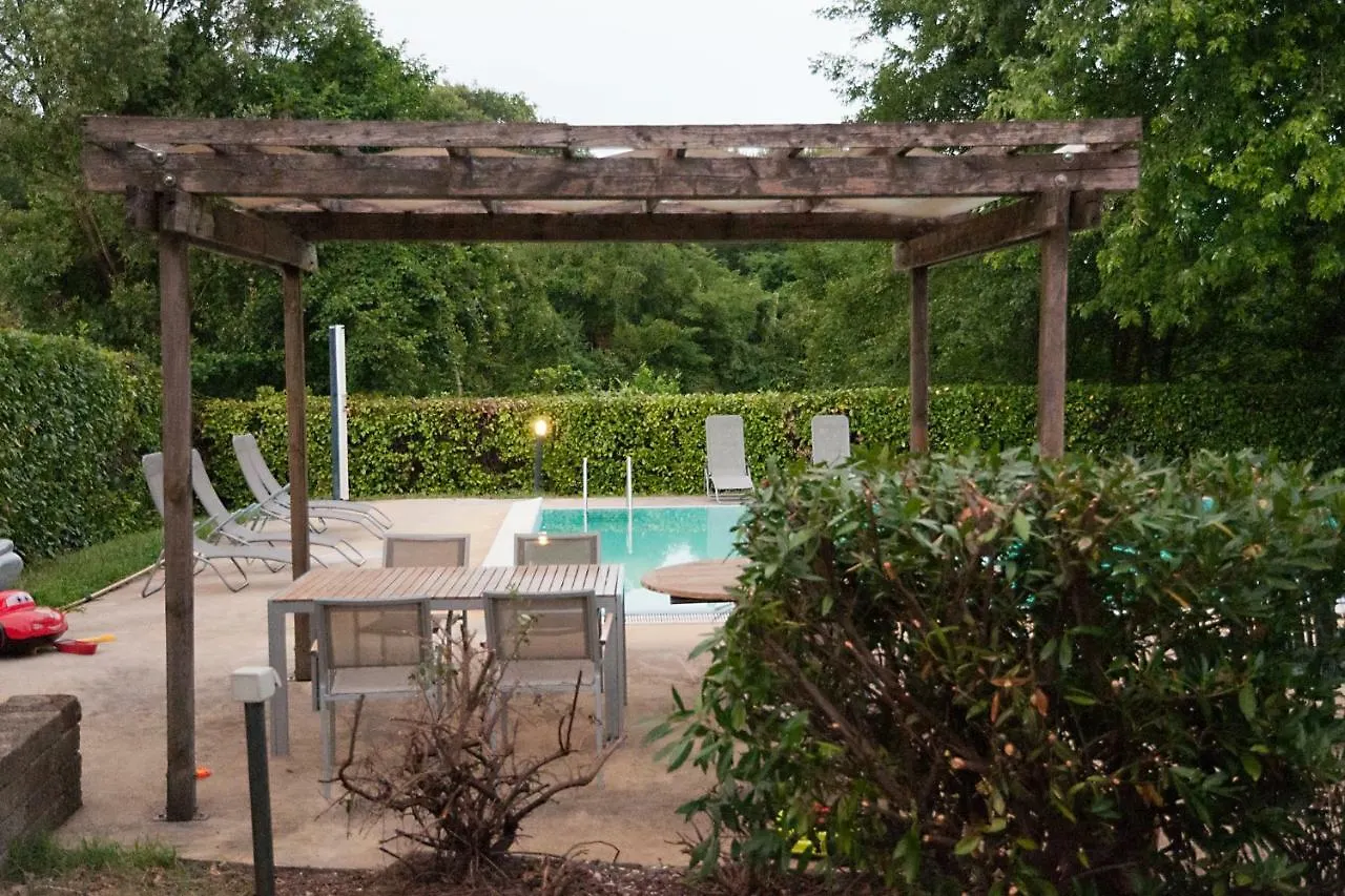 Bed and Breakfast Casale del Sole Garda Monzambano 0*,  Italia