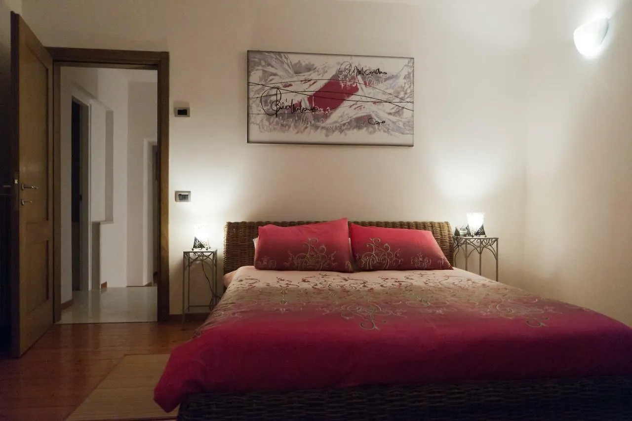 Bed and Breakfast Casale del Sole Garda Monzambano Bed & Breakfast