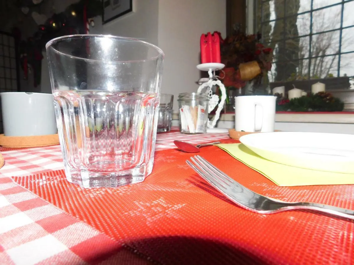 Bed and Breakfast Casale del Sole Garda Monzambano 0*,